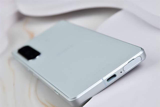 索尼Xperia|索尼Xperia1IV体验评测:85-125mm连续光学变焦