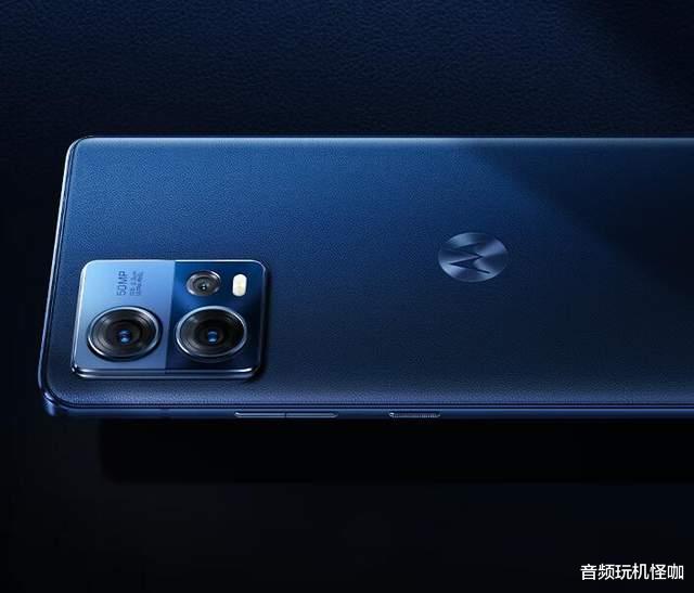 摩托罗拉|搅局其实也是真本事,从定价2699元的新机,深层思考背后的意义!