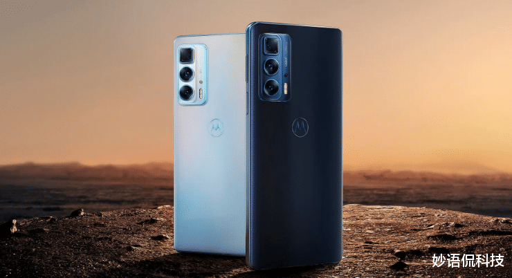 荣耀70|从3299元跌至1699元，50倍变焦旗舰直接“腰斩”，妥妥“真香机”