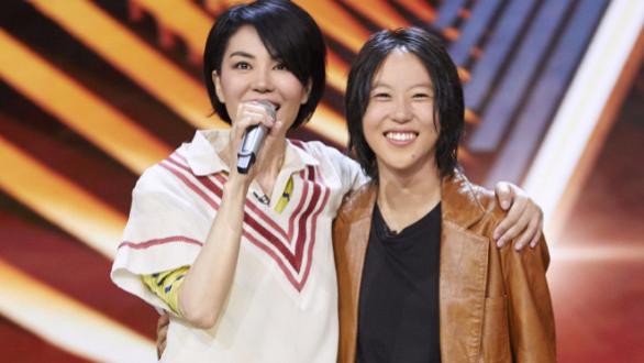 窦靖童|窦靖童：父母离异可我不缺爱，我抽烟喝酒，但我也是好女孩