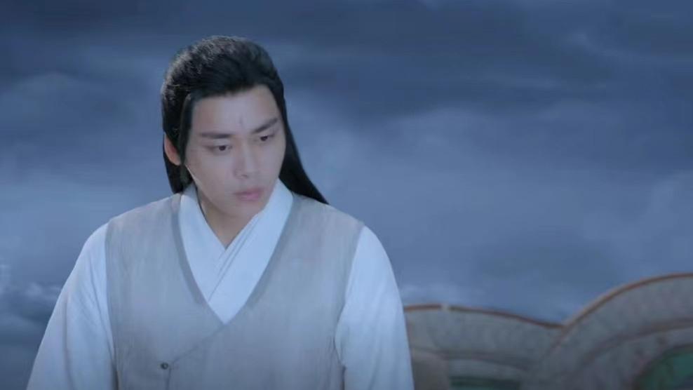 王一博|脸肿像馒头，肚大似怀孕，脖子和头一样粗，内娱空气也有酵母了？