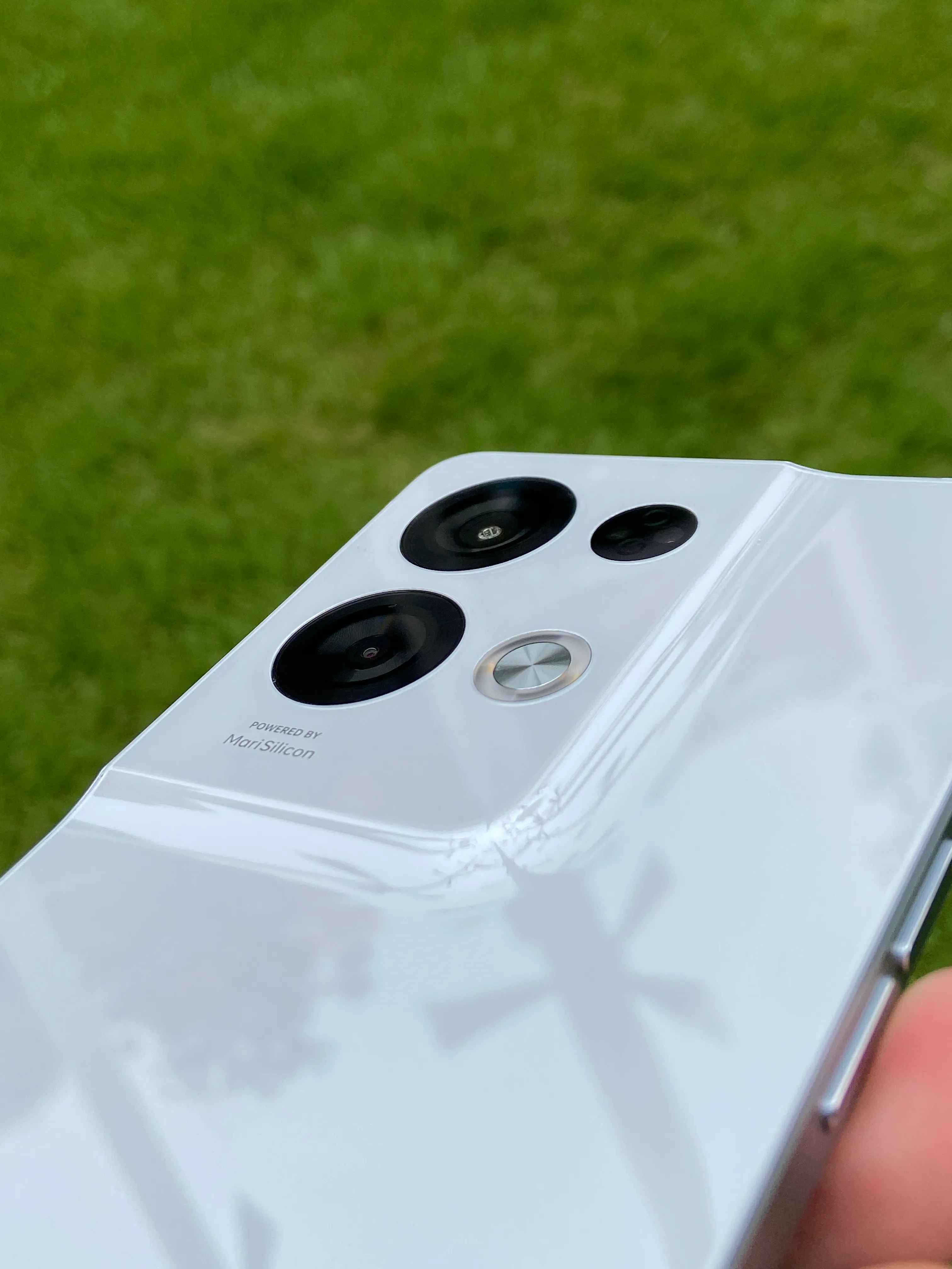 音响系统|有一说一,这颜值不输三星,OPPO Reno8 Pro+做到了