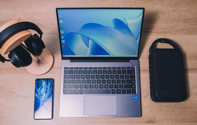 soc芯片|暑期买本必看！盘点三款好屏+高性能轻薄本，华硕无双全面且亲民