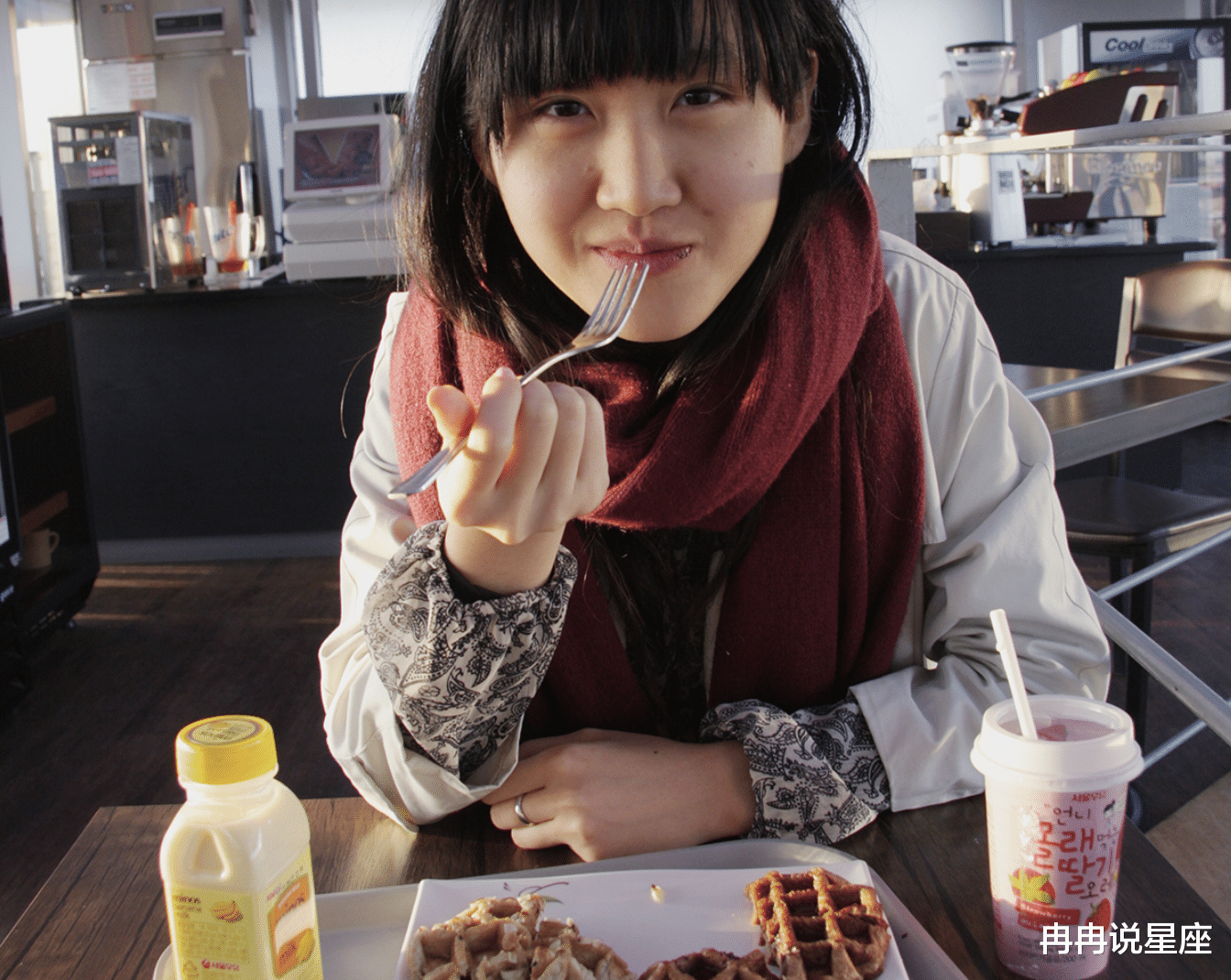 中年大叔有什么特别？可以让名校女大学生在大学期间，为他休学生子