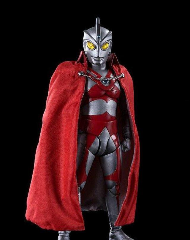 雷欧|穿斗篷最帅的5个奥特曼：雷欧位于榜首，佐菲排第三，艾斯垫底！