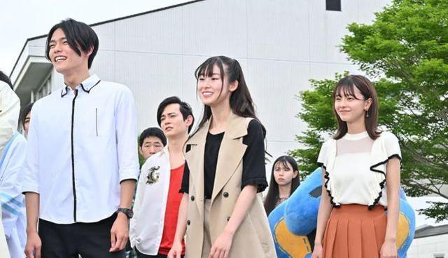 盲盒|假面骑士Revice最终话剧情简介,一辉和Vice相爱想杀