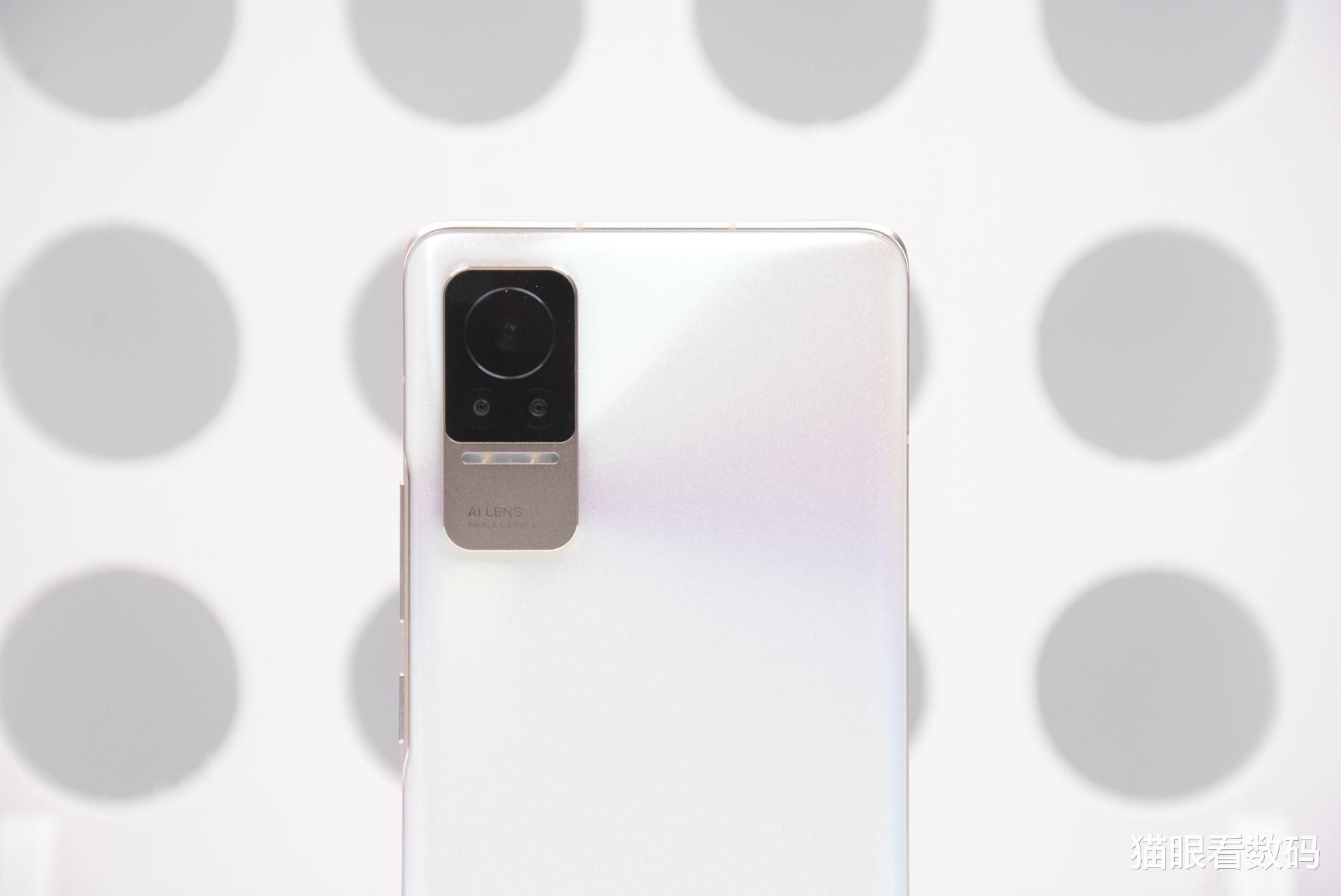 小米科技|小米Civi 1S开箱实拍 确实是一款很懂女生的手机