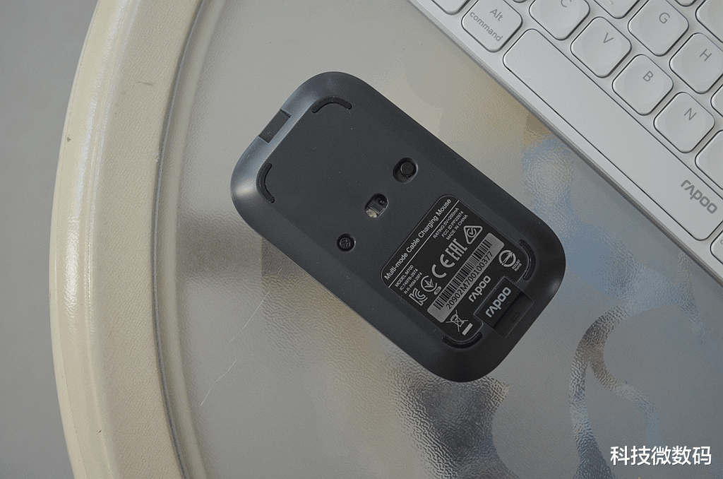 iPhone|笔记本电脑的绝佳伴侣，雷柏刀锋键鼠套装，用了再也停不下来