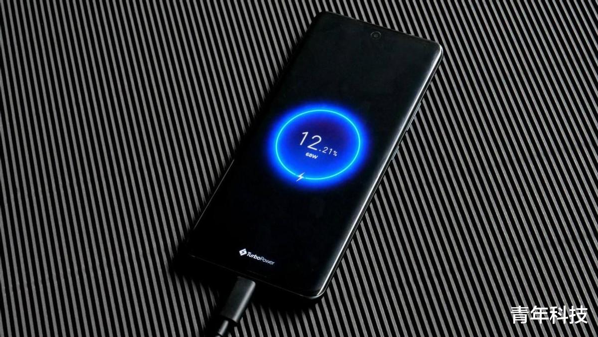 红米手机|moto S30 Pro新机体验:重新定义高性能水桶中杯旗舰