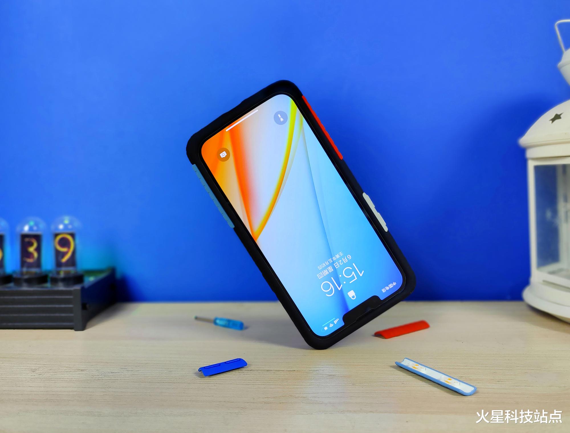 MySQL|太乐芬iPhone13手机壳体验:多色块可拆卸,边框还能单独使用
