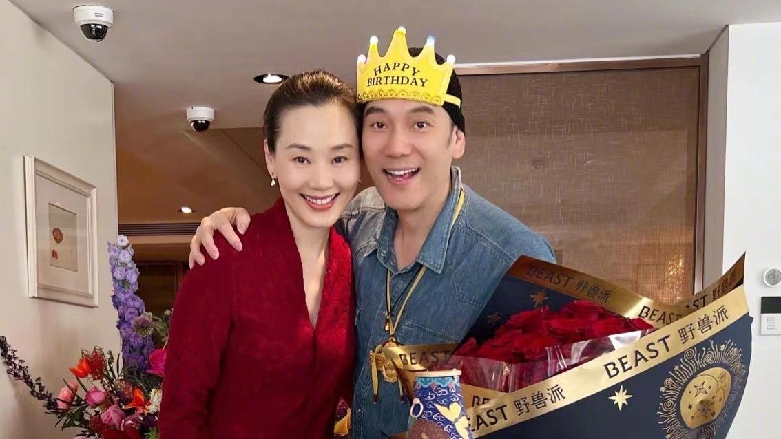 林依轮|林依轮晒照为自己庆生，火锅蛋糕太逼真，模特妻子罕见露面