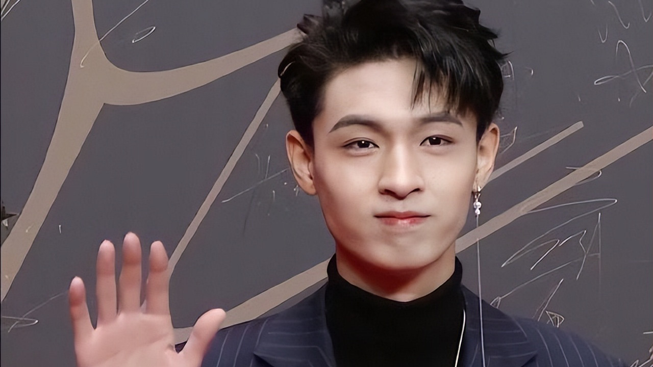 德云社|德云社三员大将集体缺席封箱大会，网友：这是要离开德云社了？