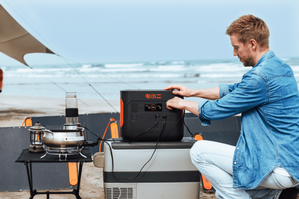 电池|可太阳能快充的电小二 Jackery 旗舰新品：户外电源2000 Pro