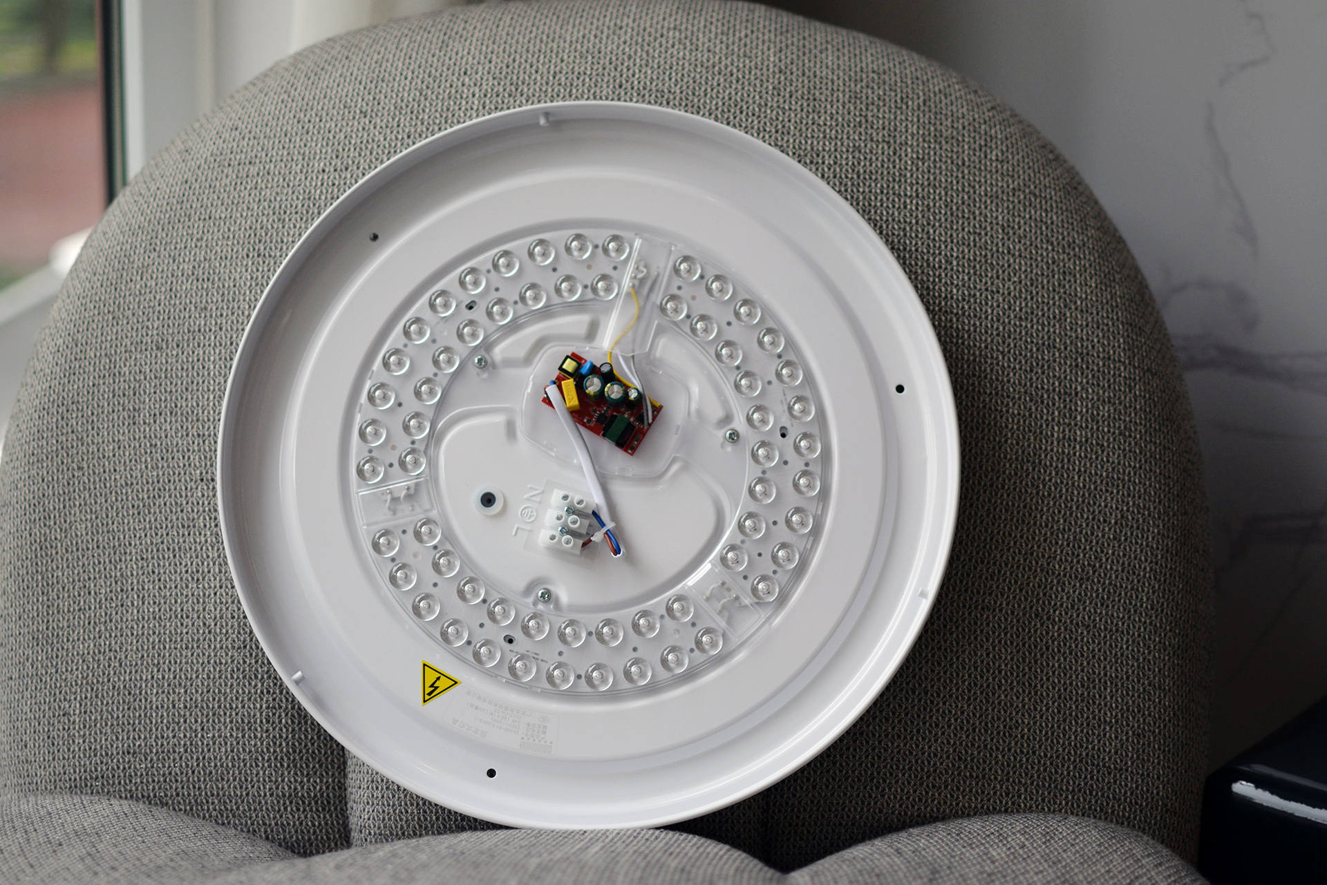 米家|支持米家的京东京造智能吸顶灯：无极调光，打造性价比温馨之家！