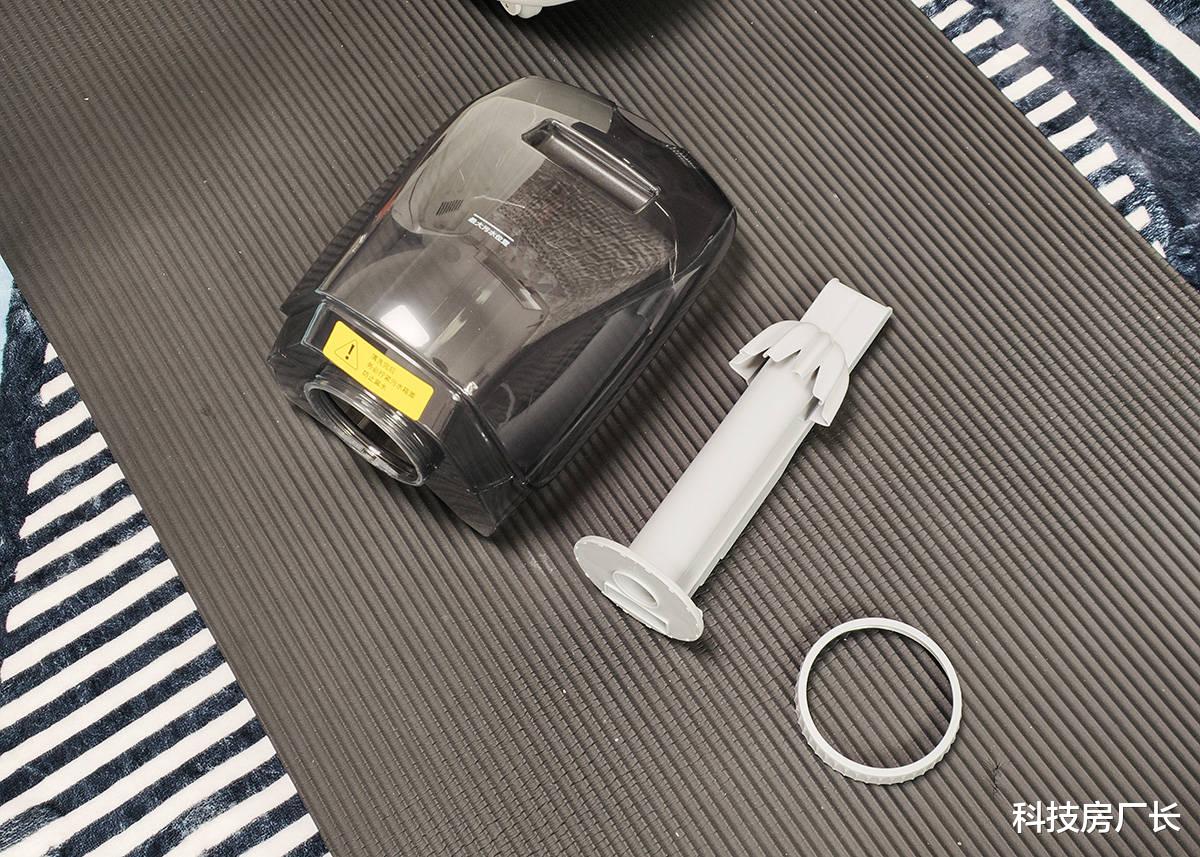 iPhone|洗衣机还能当点读机用，哪里脏了洗哪里，UWANT布艺清洗机体验