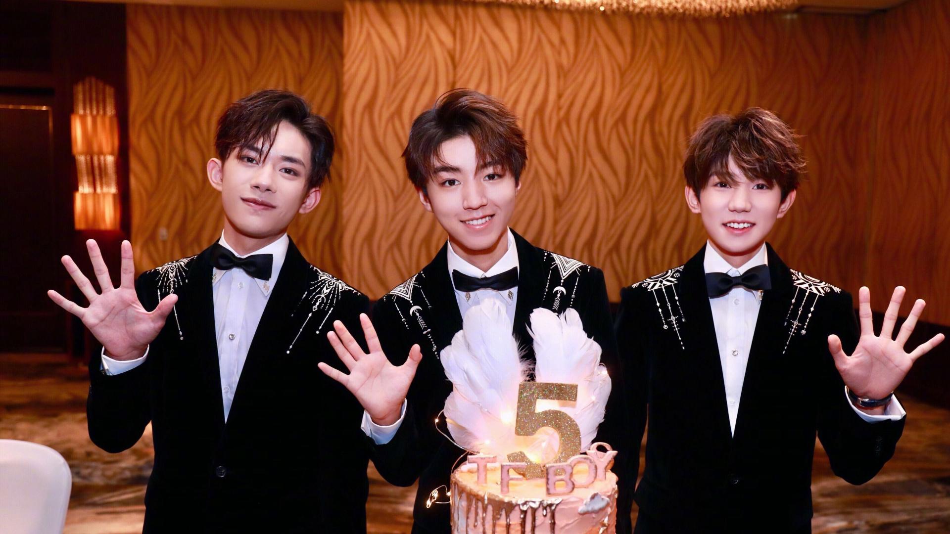 TFBOYS|易烊千玺成百亿男主后，TFBOYS或与F4飞轮海小虎队同一结局