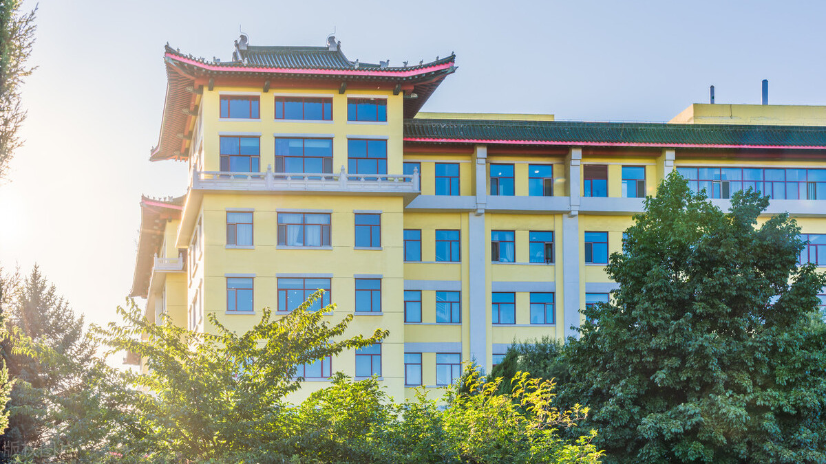 黑龙江2022年理科考生, 多少分上哈医大、黑大、哈理工热门专业?