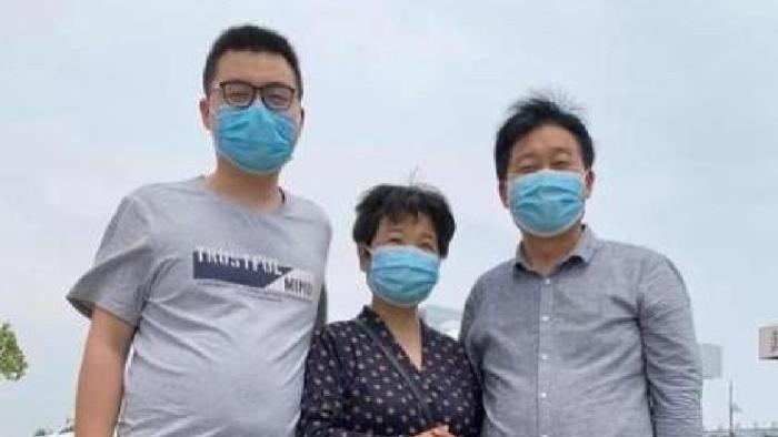 杜新枝|杜新枝邻居爆料：郭威从小就被排斥，爷爷奶奶一直不认他，甚至不让进门...