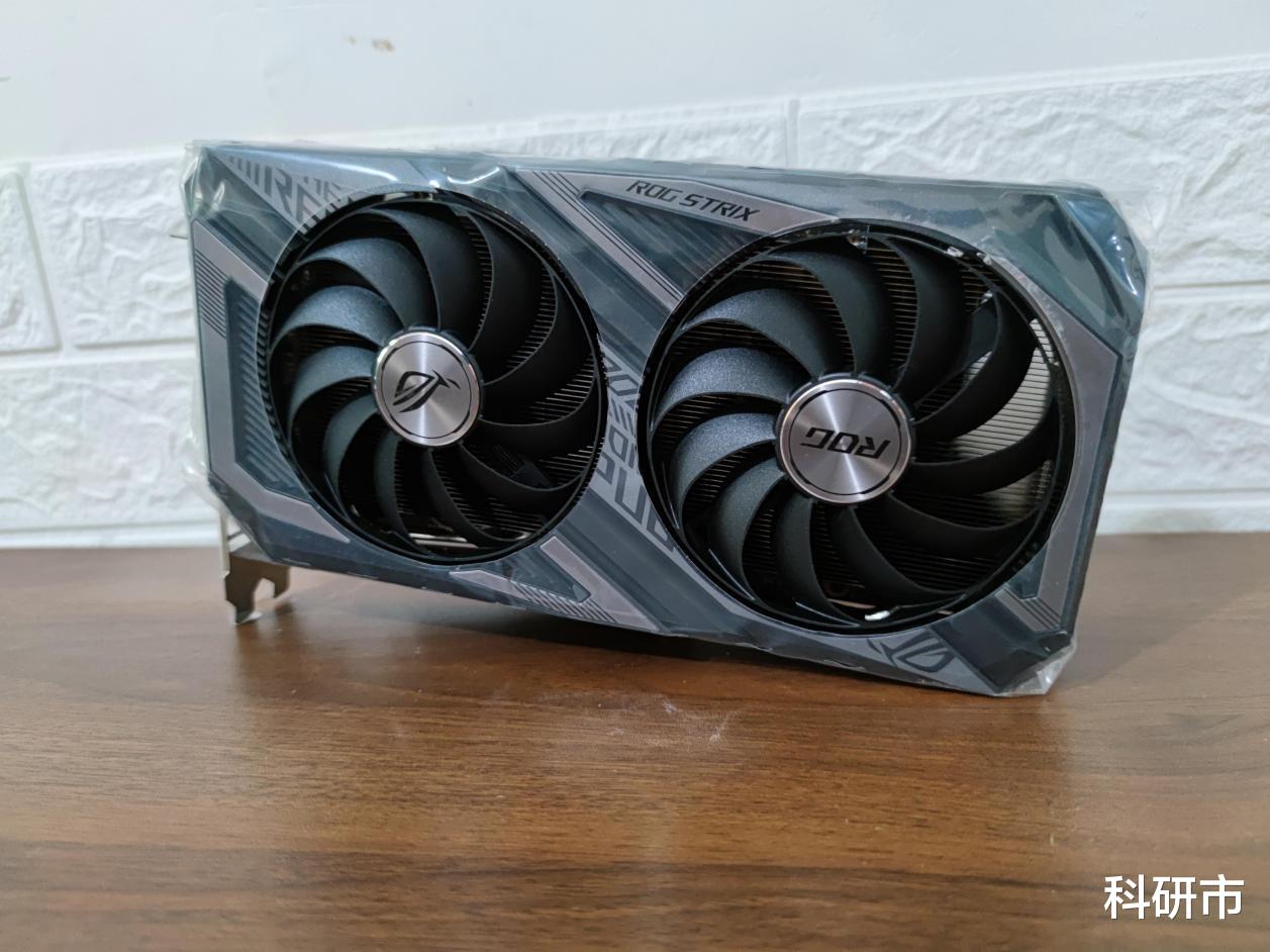 iPhone|开箱ROG猛禽RX 6600XT，刚买就降价，是矿卡吗？