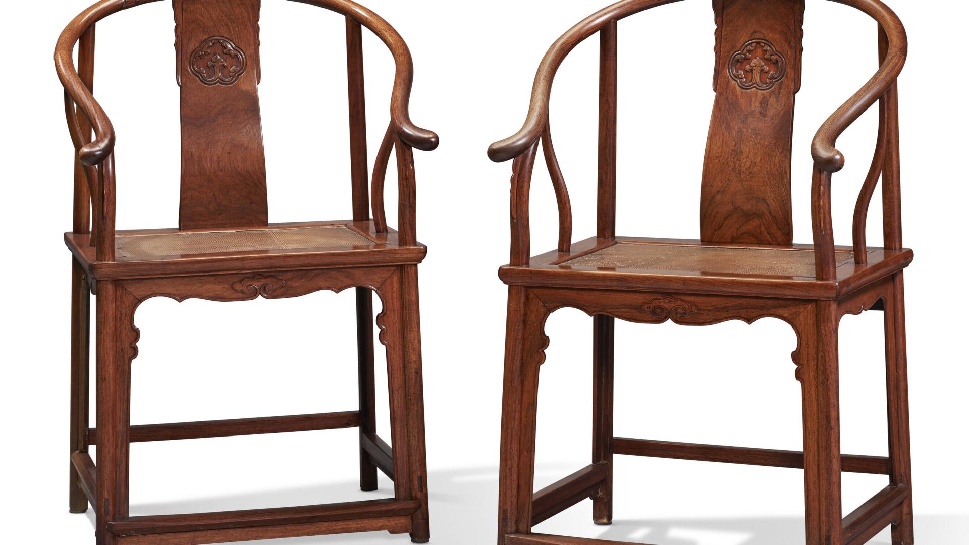 |估价相差三四倍，纽约春拍两对黄花梨圈椅