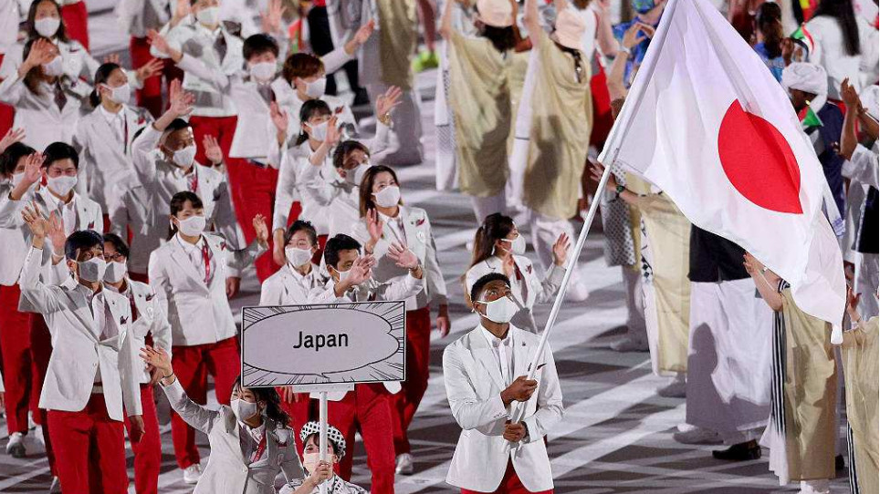 韩国队|争议！冬奥会没结束，代表团却包机回国，韩国名将6字感慨惹众怒
