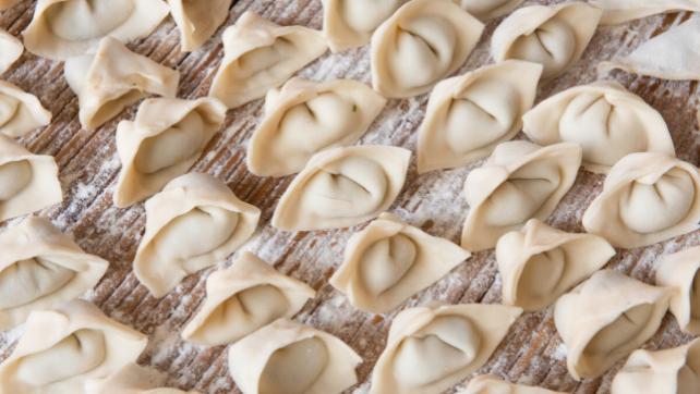 饺子|过年吃饺子，白菜萝卜靠边站，记得吃3种菜馅，味道鲜美，太香了