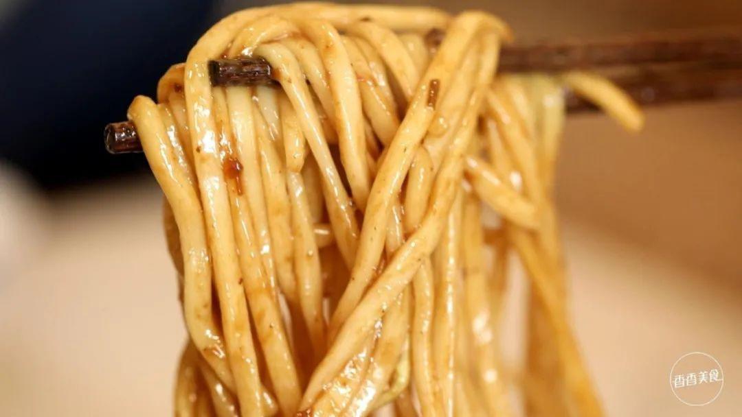 东北菜|面免费续，酱随便吃，这碗面的“套路”不止如此
