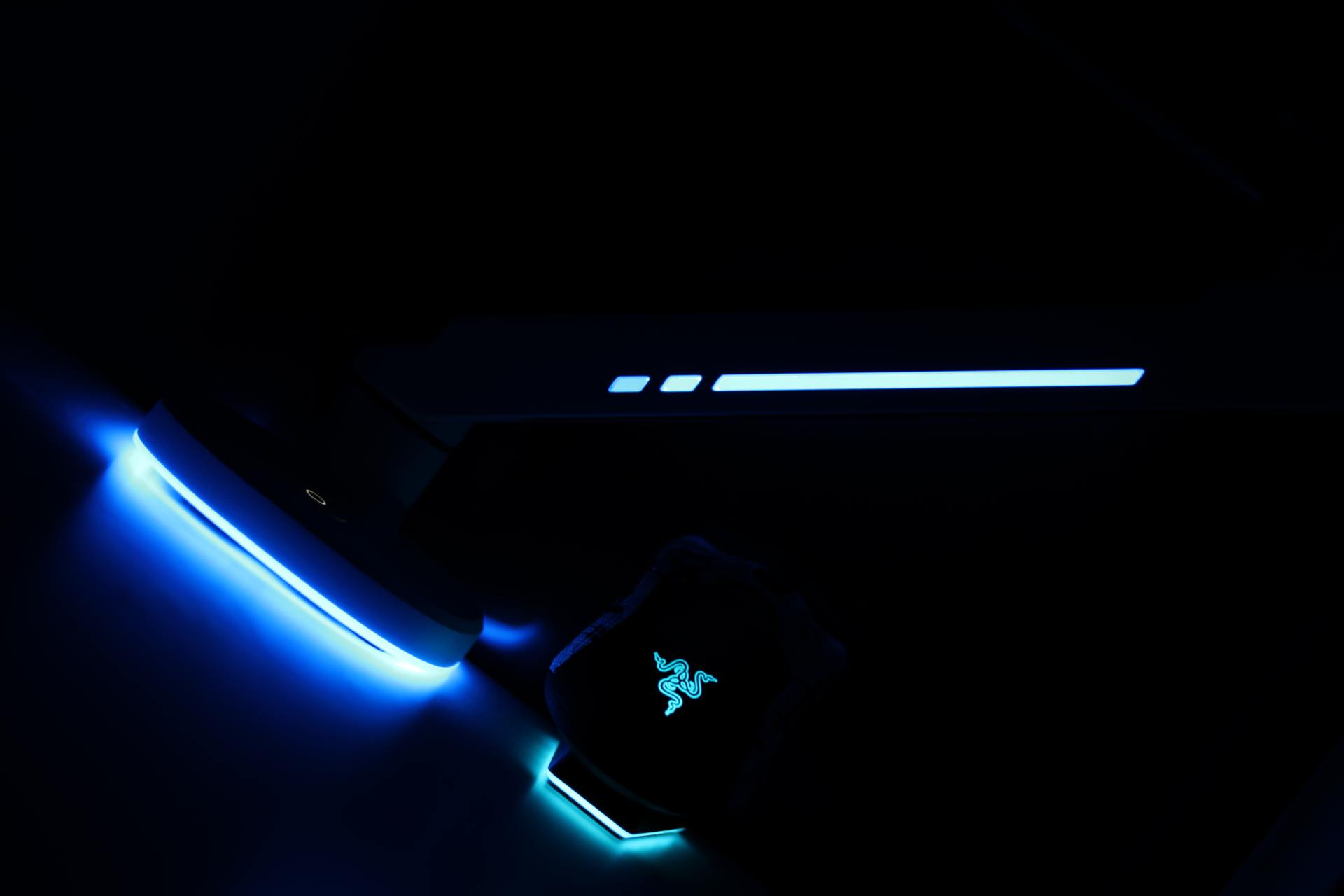 预告|桌面高颜值美物 北弧E700 RGB显示器支架 使用体验