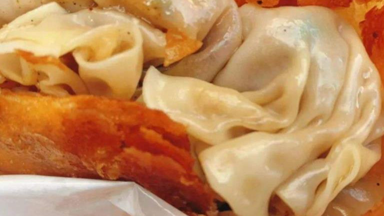 香菇|?粮道街油饼包烧麦：被刷屏的“网红”，不排队买不到！