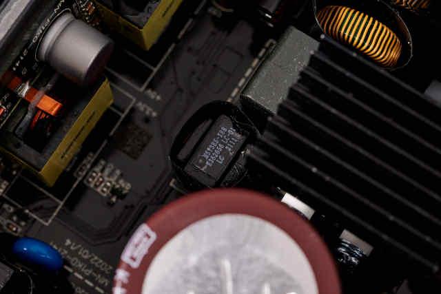 显卡|原生支持PCIE-5.0显卡,技嘉UD1000GM PG5金牌电源评测