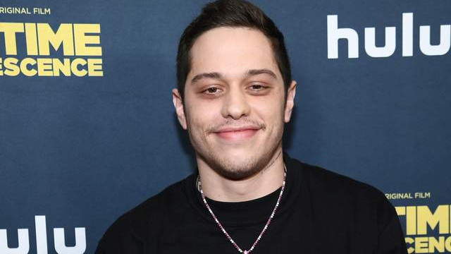 金·卡戴珊|侃爷连爆猛料，说瘾君子戴维森藏得很深，会让金·卡戴珊吸毒成瘾