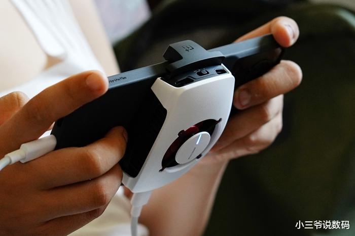 一加科技|一加18W冰点散热背夹：无惧酷暑、极速散热、畅快游戏