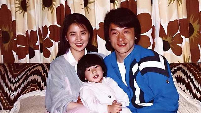 房祖名|房祖名自知复出无望，被曝转战从商开始卖酒，生意做得风生水起