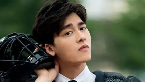 李易峰|贼喊捉贼，李易峰反被浪莎告了，肖战也曾被冒用照片