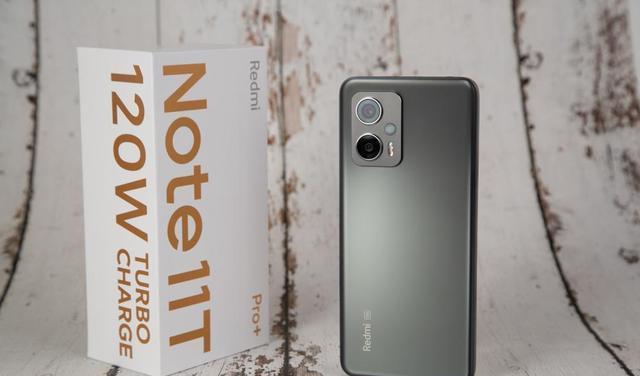 Python|跌至1799元，天玑8100+LCD屏+120W快充，红米再次爆发了