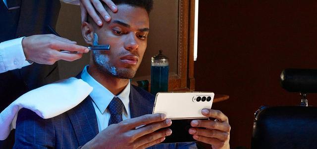 折叠屏|京东折叠屏手机销量榜:华为P50Pocket仅排第八,第一名出乎意料