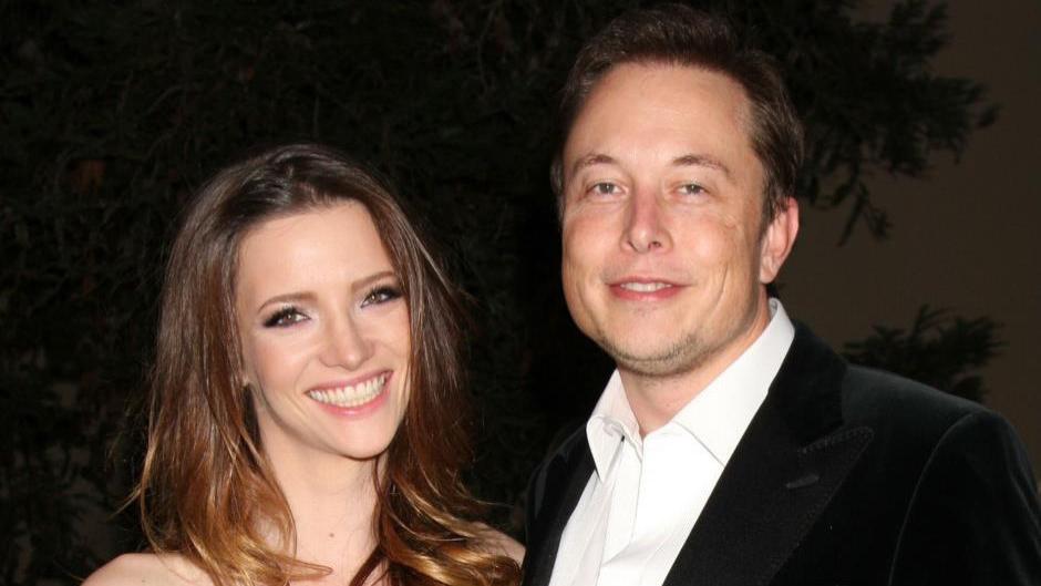 伊隆·马斯克|分手5个月，马斯克另结新欢，27岁现任女友背景神秘让人脸盲