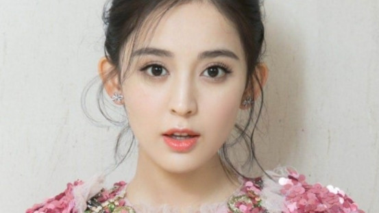 古力娜扎|古力娜扎别演烂片了，靠脸吃饭吃不了一辈子，多磨练一下演技吧