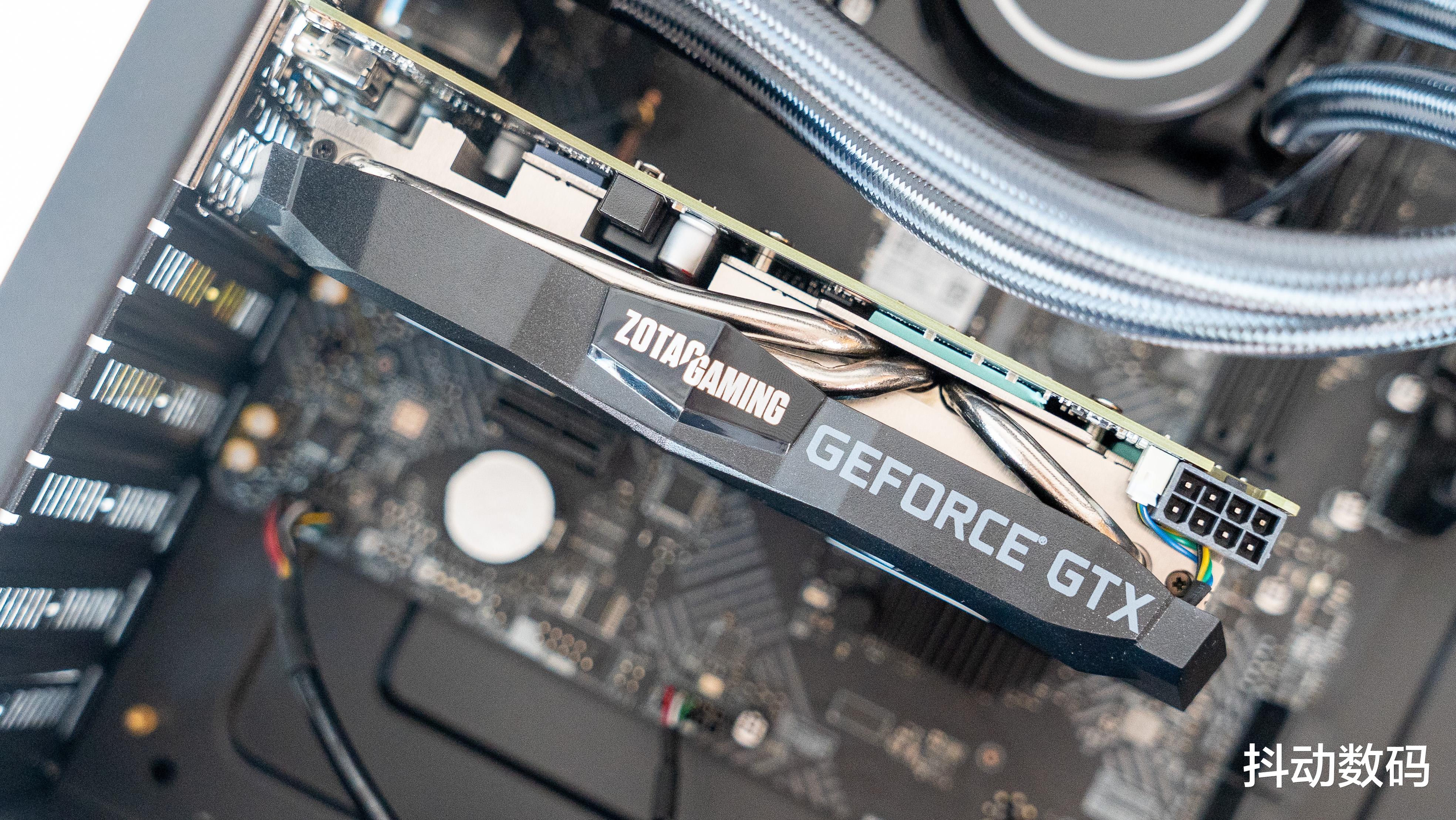 雷神|聊一款因为颜值打动我的品牌台式机：雷神 黑武士 2虎将