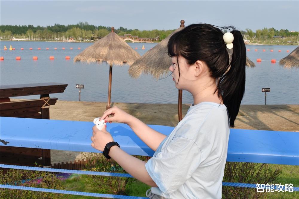 耳机|颜值不输苹果,价格吊打AirPods,QCY AilyPods上手体验