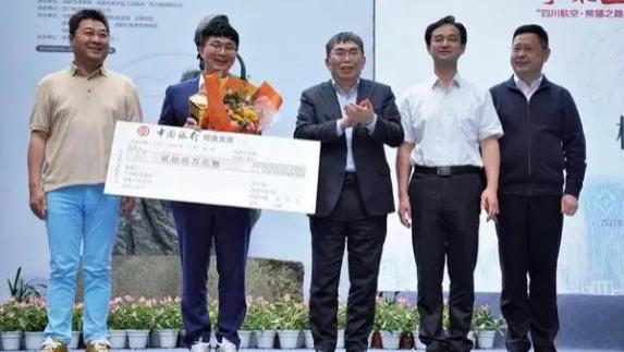 杨鼎新|杨鼎新虽未敌过第一人，但三次夺冠已证明实力！