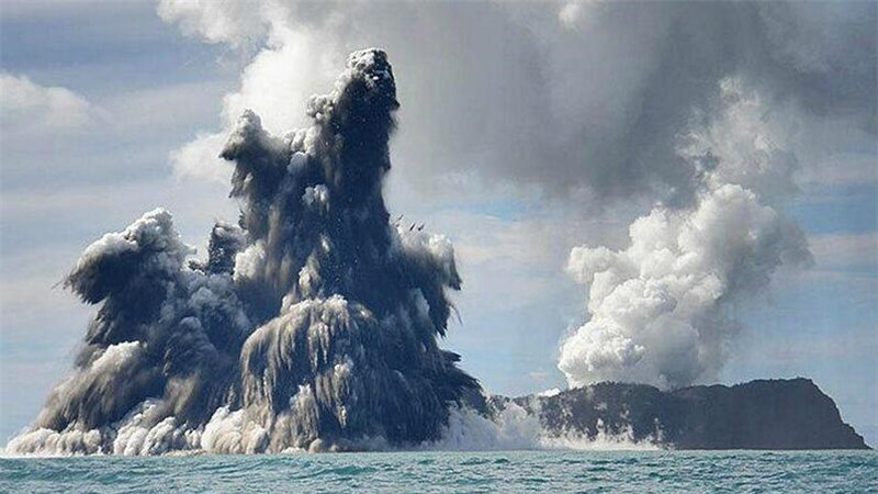 贝加尔湖|汤加火山持续喷发，可能会影响拉尼娜效应，今年春节会很冷？
