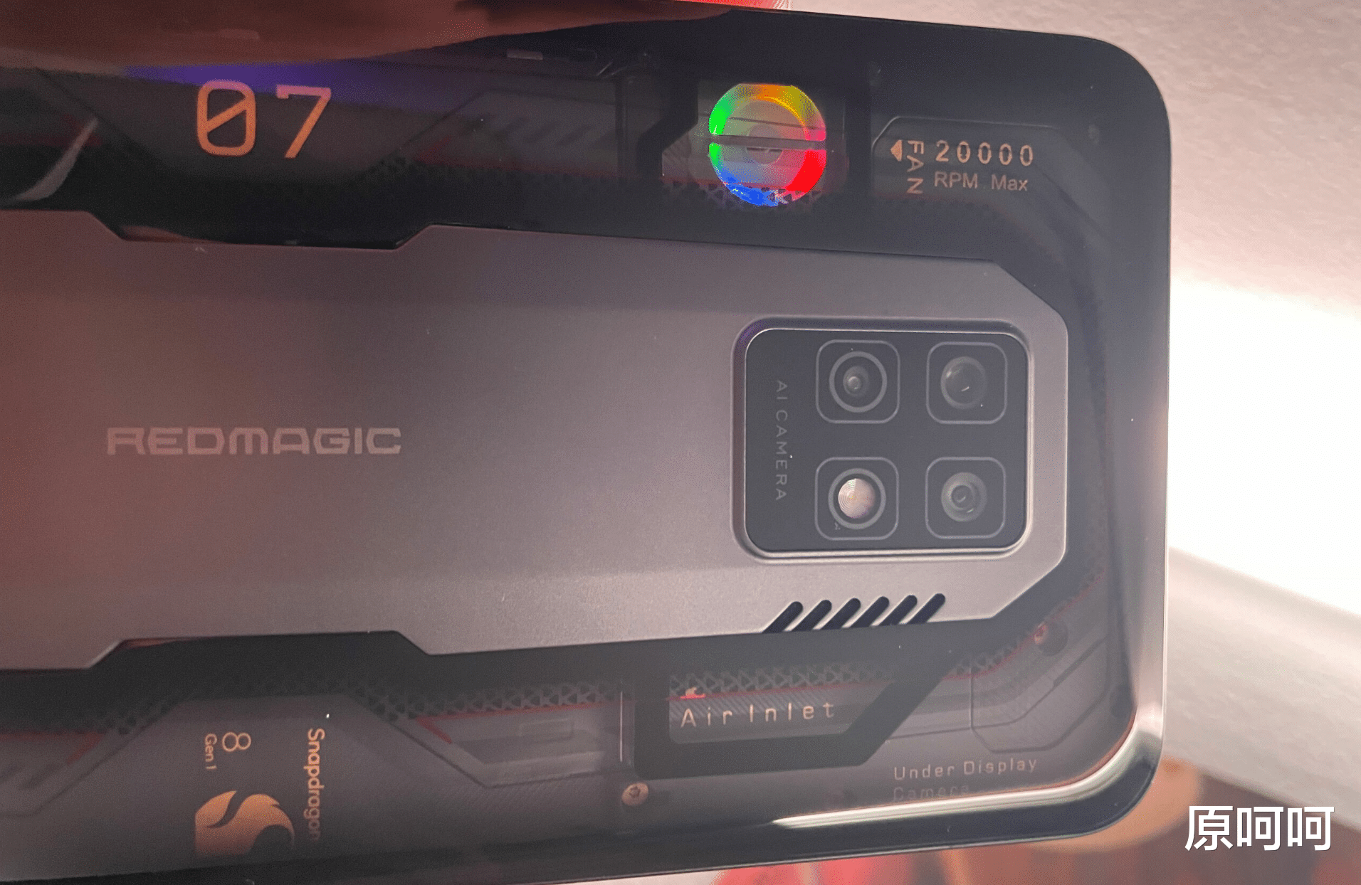 游戏手机|围观!红魔 7 Pro上手评测:电竞玩家专属、颜值巅峰大作,喜欢吗?