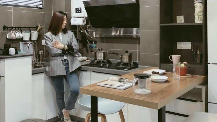 33岁女孩的精致生活：独居41㎡小家，配色让人赏心悦目，惬意自在