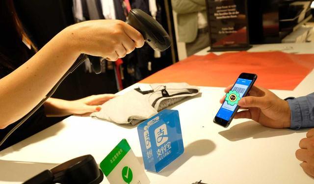 软件|手机上又一“功能”被揭开，可能会“悄悄”扣你的钱，请自查！