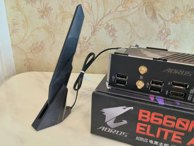 |自带WiFi6无线网卡是亮点,技嘉小雕AXB660M主板评测