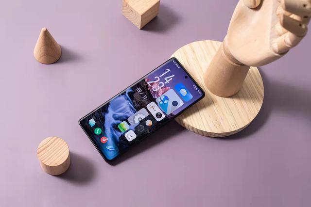 华为|如果你有8千的预算,买华为、三星还是苹果?