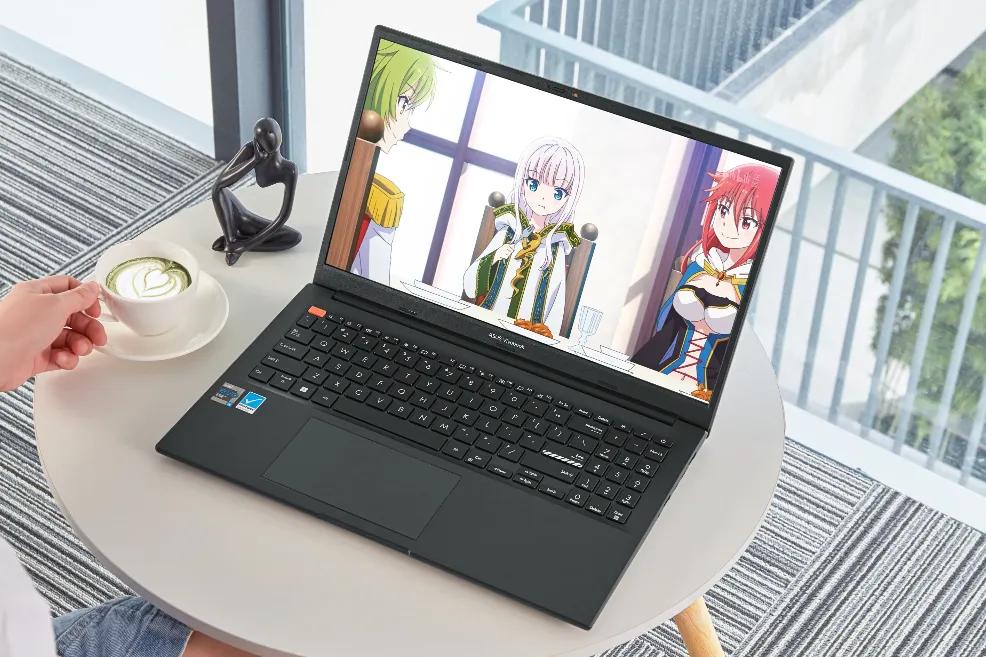 折叠屏|大学生618买笔记本更值，这两款OLED轻薄本不足五千，产品力越级