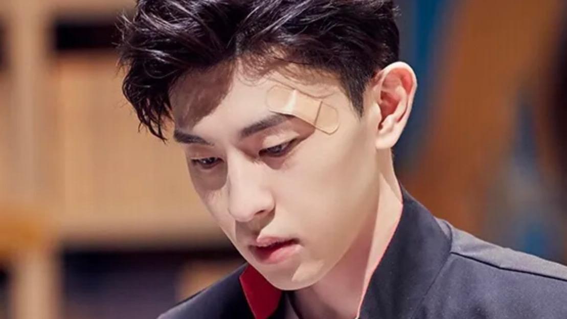 邓伦|邓伦风波后低调神隐，工作室开工投诉删稿，理由令人无语