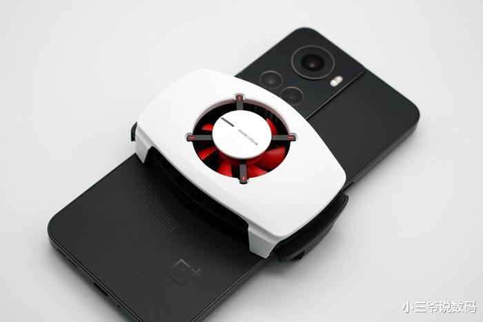 一加科技|一加18W冰点散热背夹：无惧酷暑、极速散热、畅快游戏